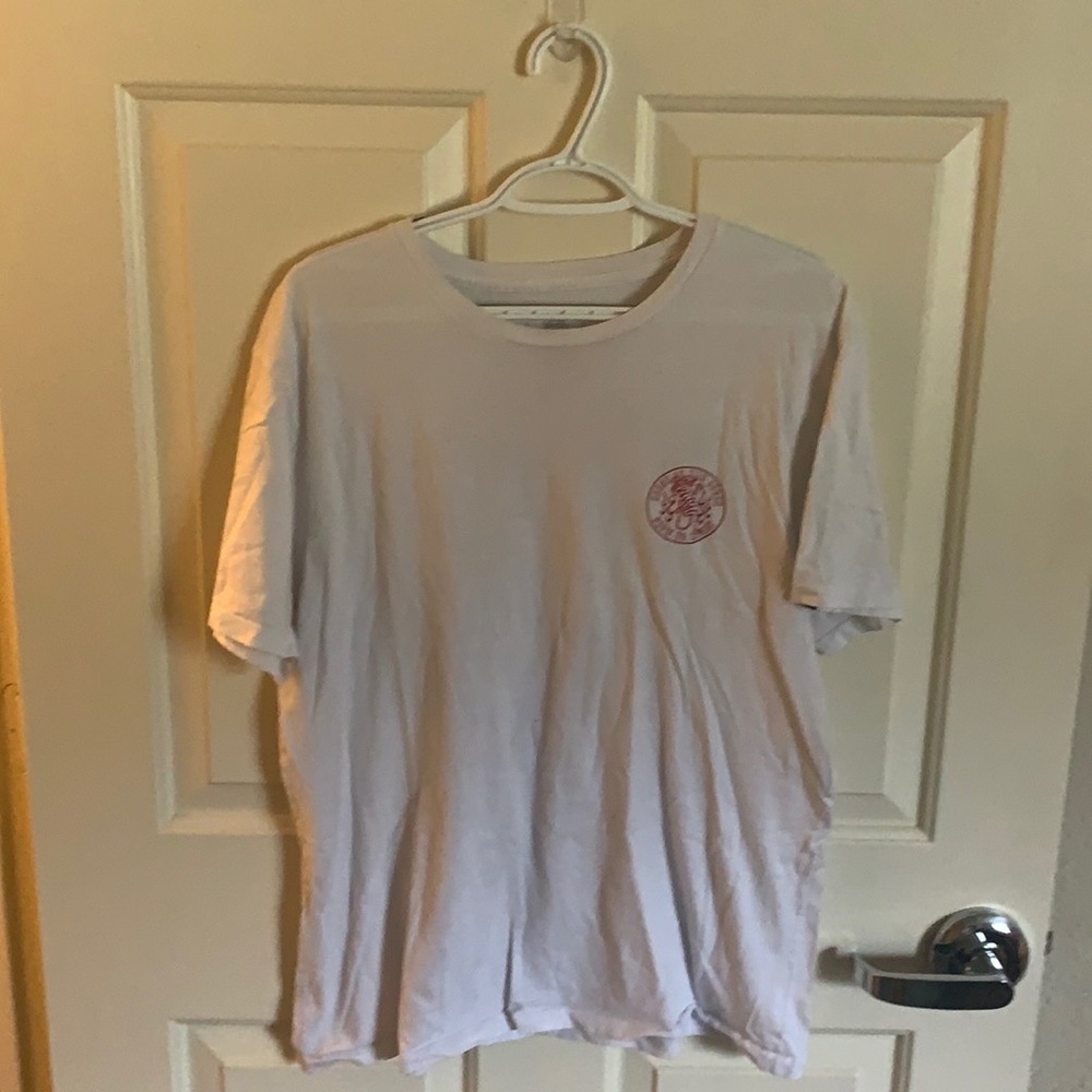 Really dope vans shirt! Great quality!!